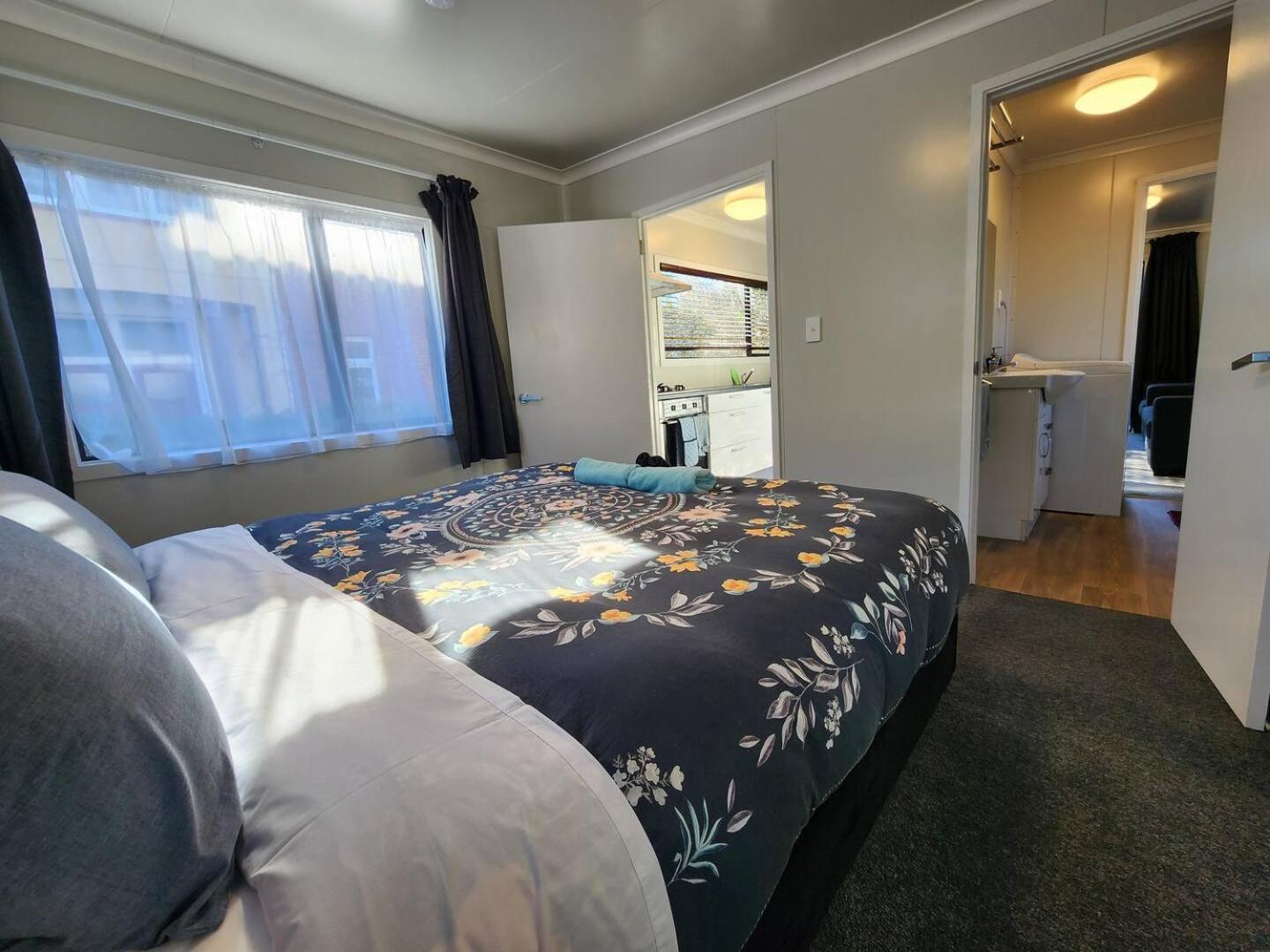 A Stone'S Thrown From Town Cosy Home Dunedin Exterior photo
